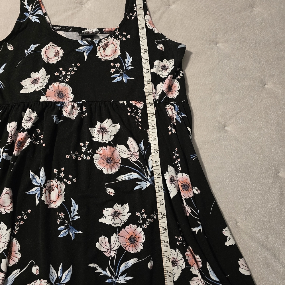 Torrid floral top - Picture 4 of 4
